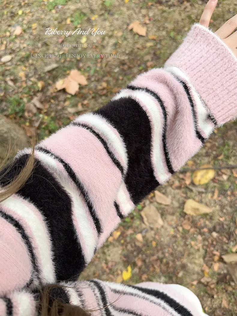 Blackpink faux fur polo oversized sweater