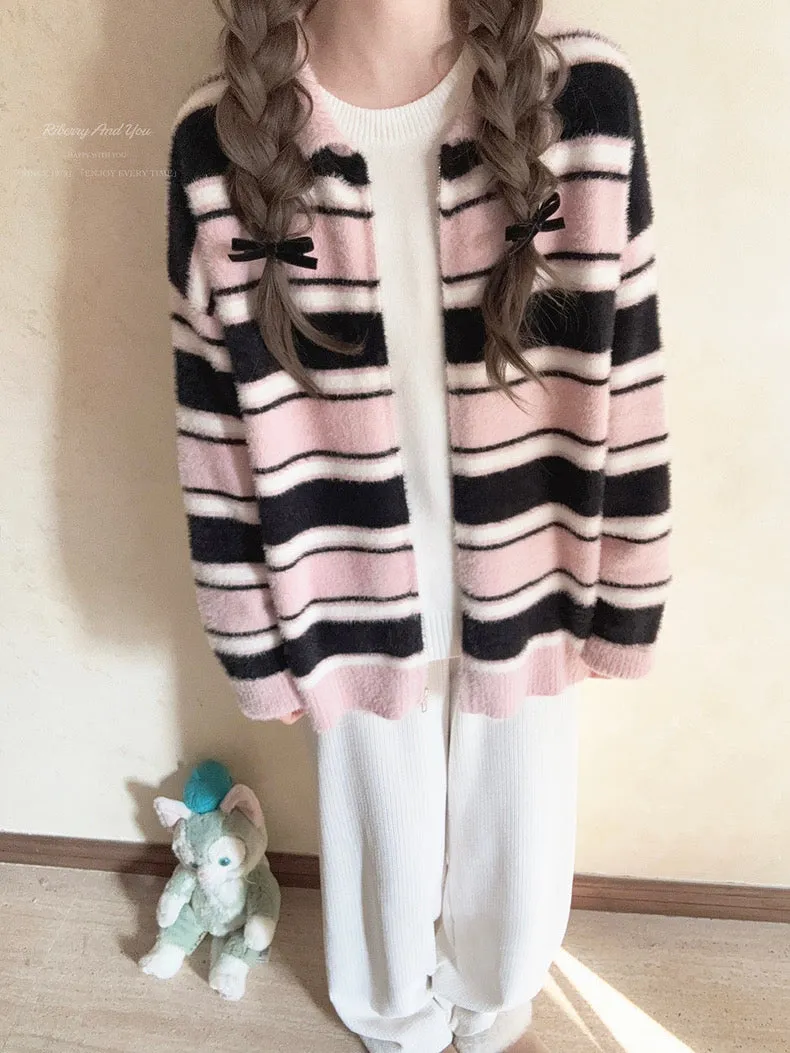 Blackpink faux fur polo oversized sweater