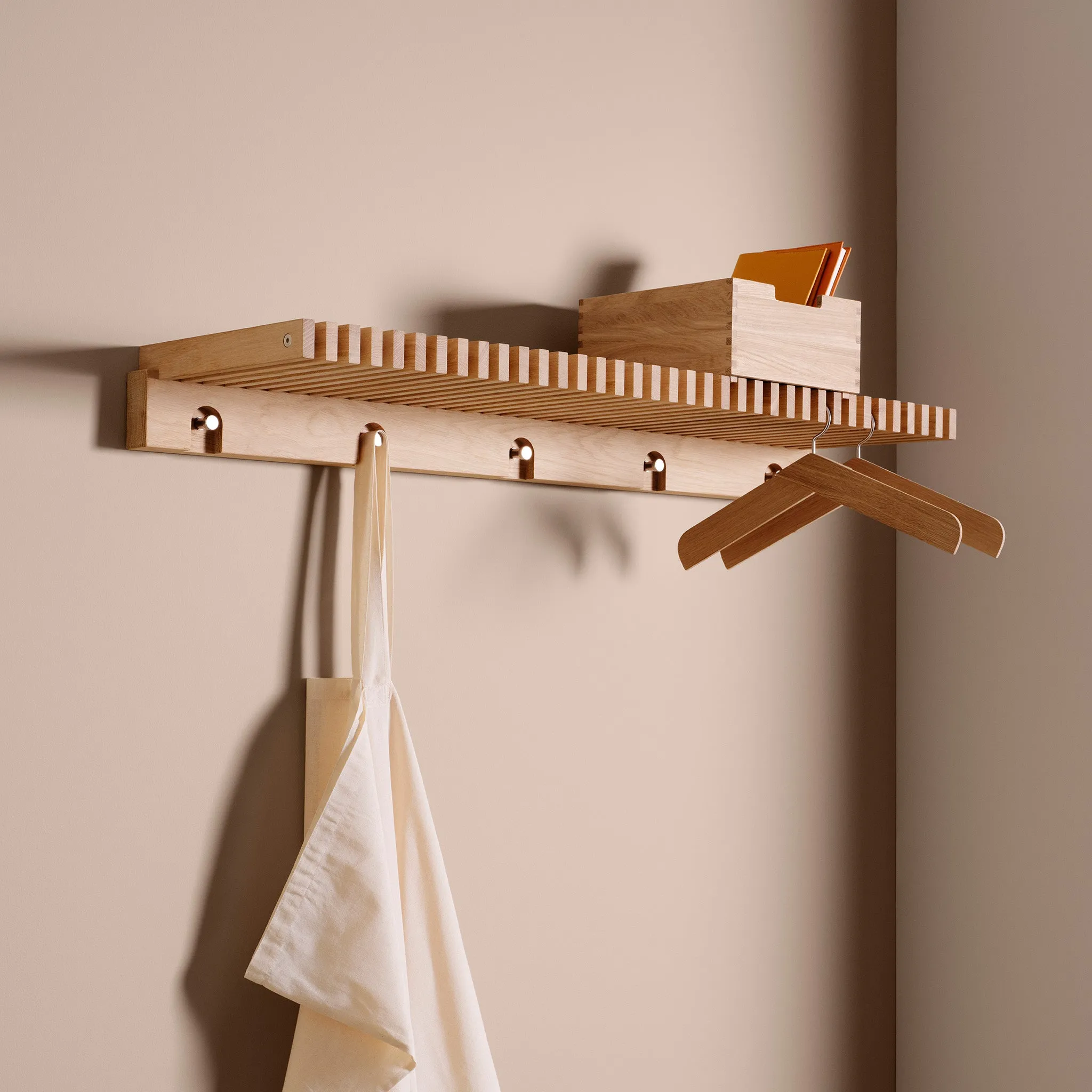 Cutter Wardrobe by Skagerak