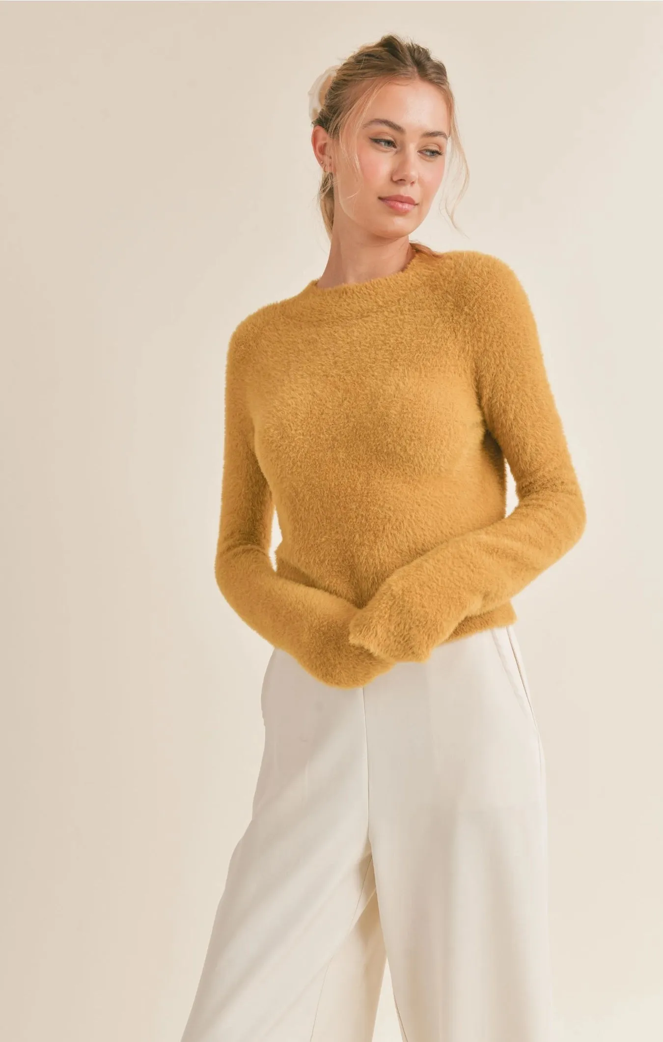 Sadie & Sage Ari Fuzzy Sweater