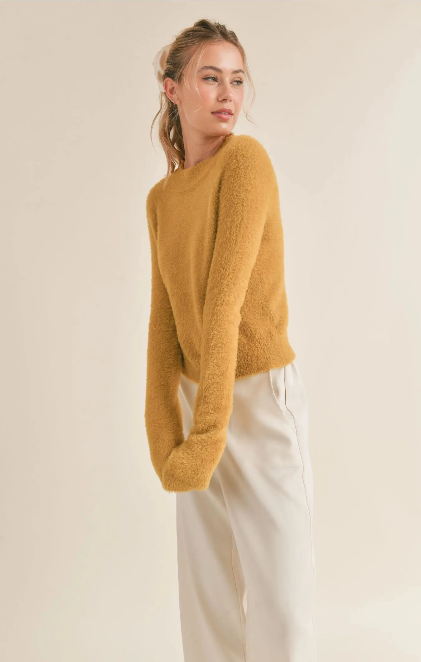 Sadie & Sage Ari Fuzzy Sweater