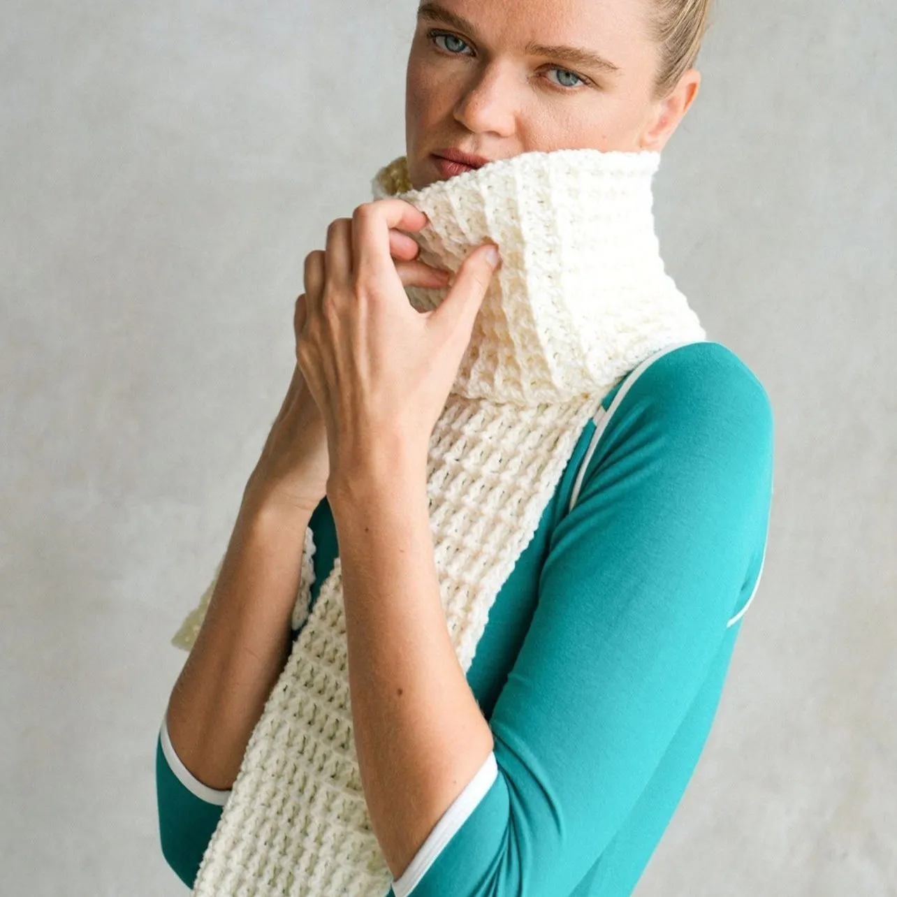 WAFFLE Crochet Scarf in Off White